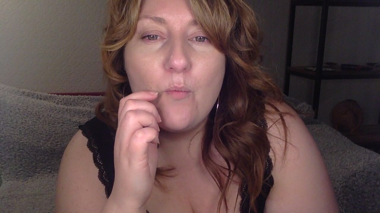 Curvygirllouisa