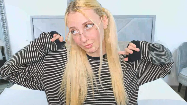 PinkAngelll's Streamate show and profile