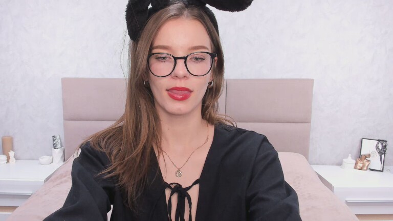 MYasmina's Streamate show and profile