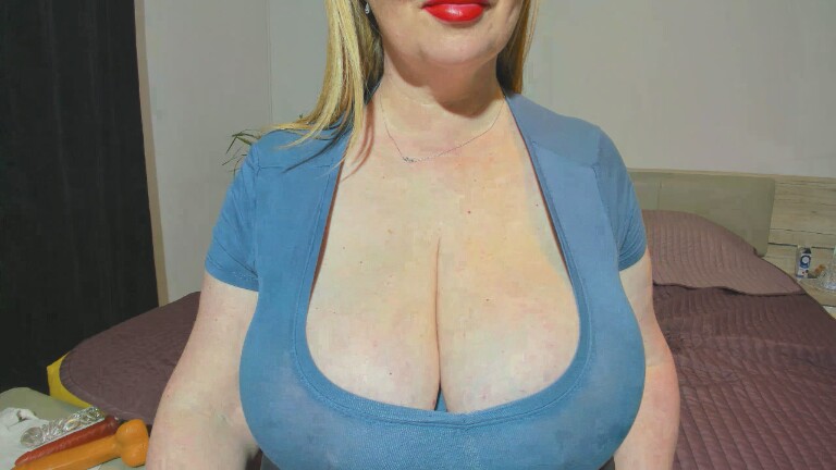 erikka4u's Streamate show and profile